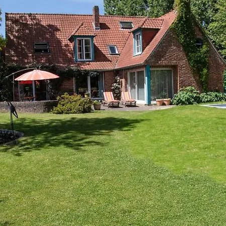 A La Maison Du Heron ベッド・アンド・ブレックファスト ヴィルヌーヴ＝ダスク